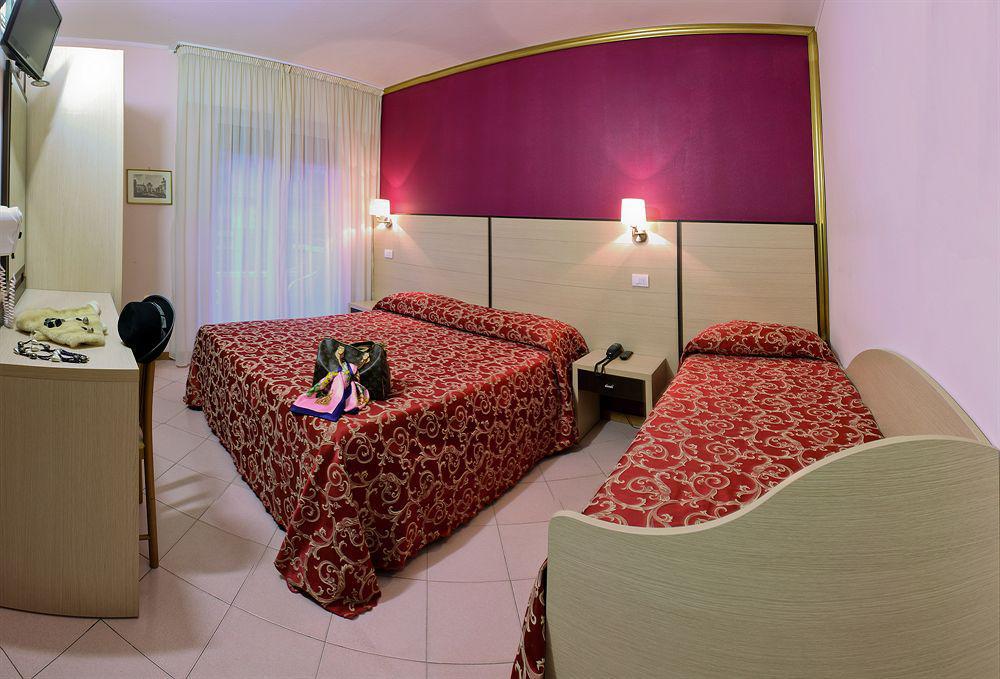 Hotel Aldebaran Riccione Esterno foto