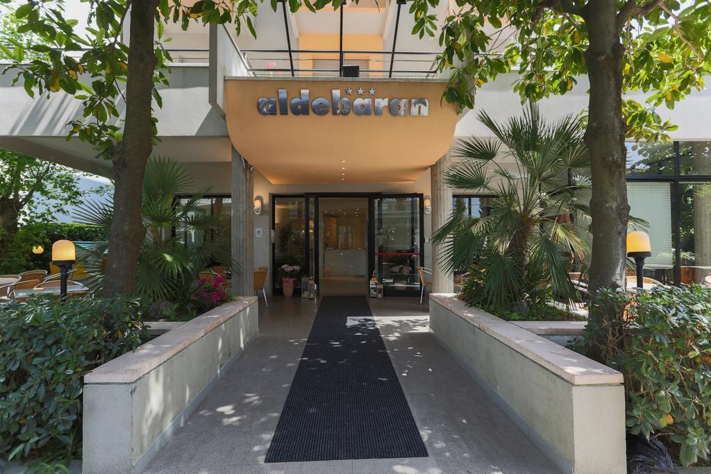 Hotel Aldebaran Riccione Esterno foto