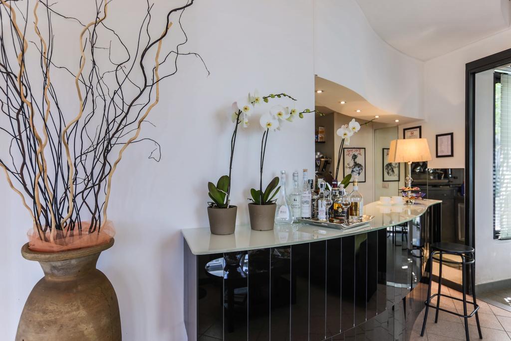 Hotel Aldebaran Riccione Esterno foto