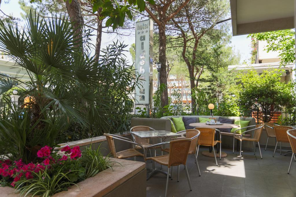 Hotel Aldebaran Riccione Esterno foto